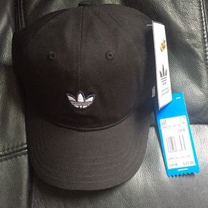 Adidas samstag dad cap hat w/ gold pin new Trefoil
